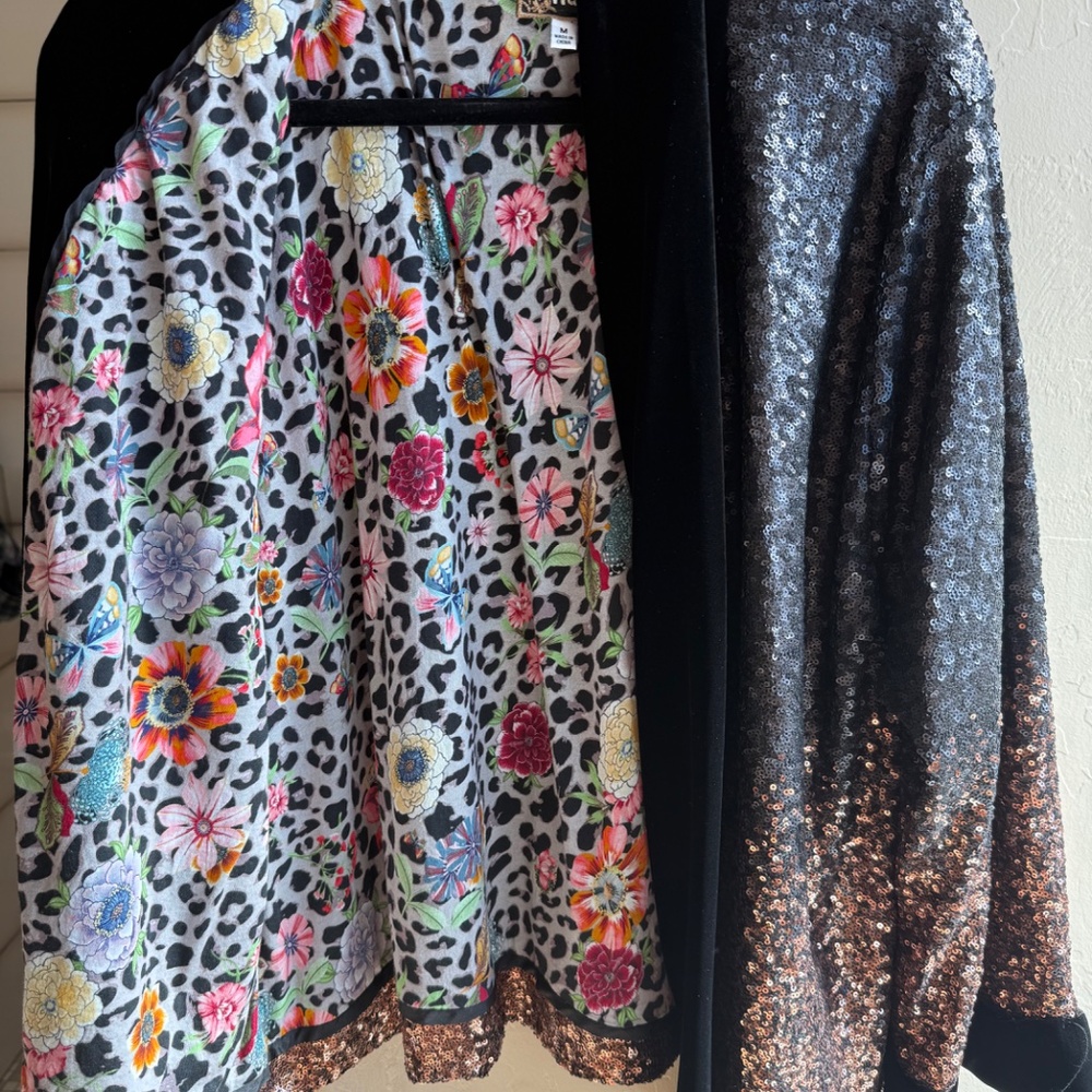 Sequined Smoking Jacket - Picture 2 of 3